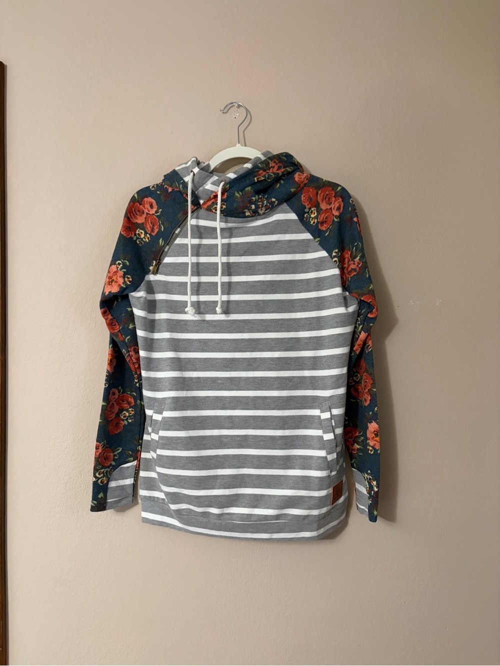 Ampersand Avenue DoubleHood Meadow Floral Striped Hoodie NWT Medium